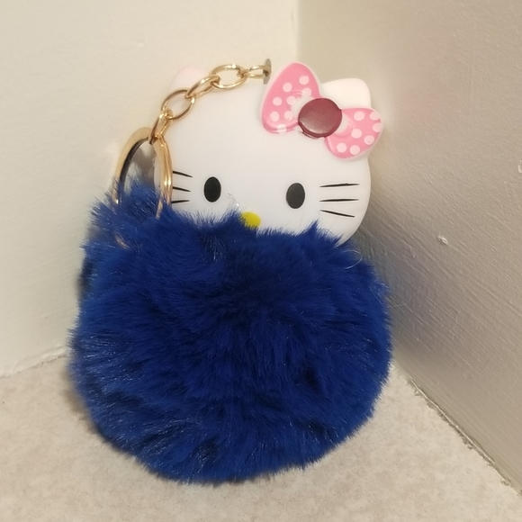 Hello Kitty Characterv Fuzzy Pom Pom Keychain New - Picture 1 of 5